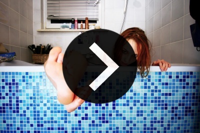 Nächstes Foto: Chilling in the Bathtub
