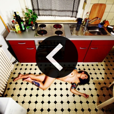 Vorheriges Foto: Something you probably never did on your kitchen floor.